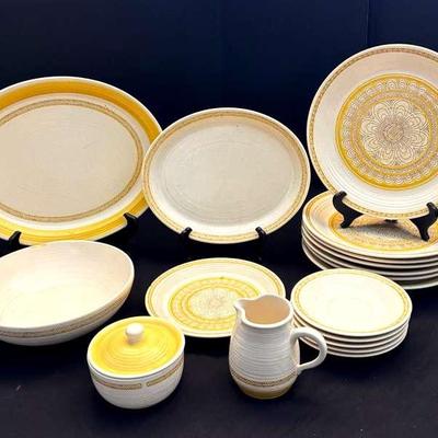 Vintage Franciscan Earthware Hacienda Gold Collection