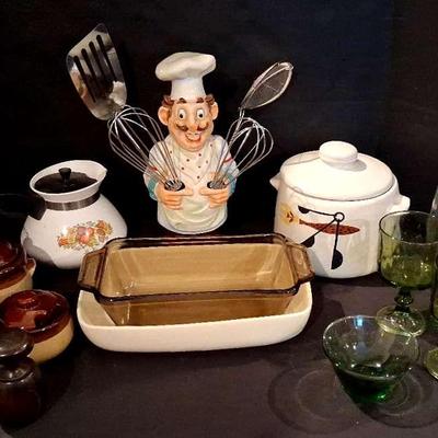 Vintage Kichenware and Accessories 