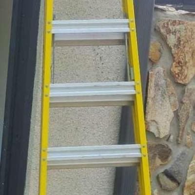 Rock River Fiber Glass 8ft Ladder