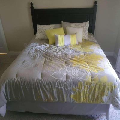 Complete Bed with Bedding