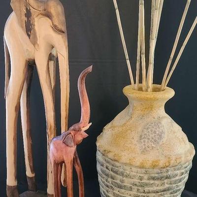 Terracotta Floor Vase With Reeds And Wooden Elephant Figurines