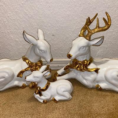 Reindeer Nativity 