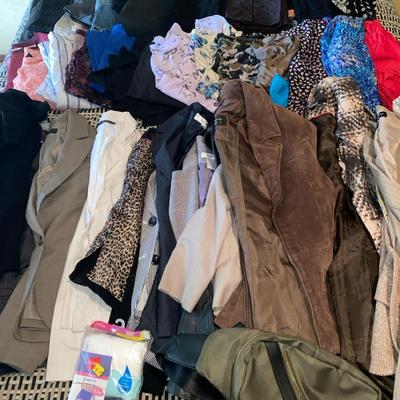 Womens Assorted Clothing