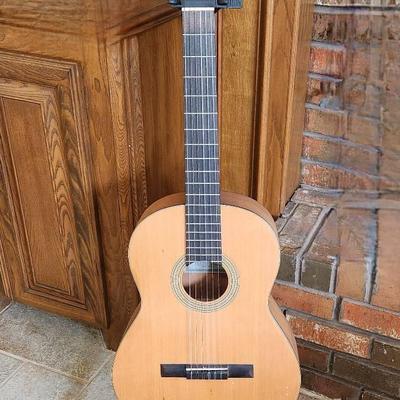 Yamaha CG-40MA