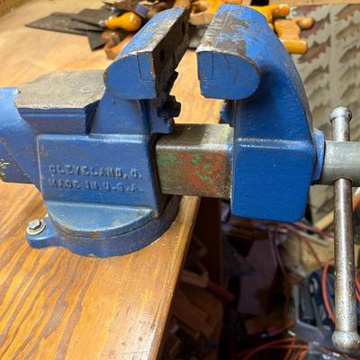 Columbian Bench Vice