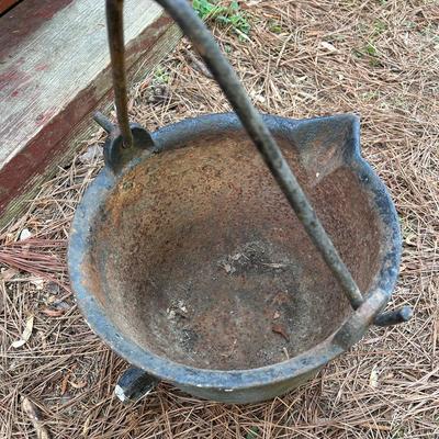J.C.Pollard, Hyde Park, N.Y. Vintage Cast Iron Cauldron 