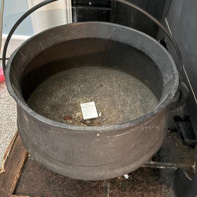 Cast Iron Pot