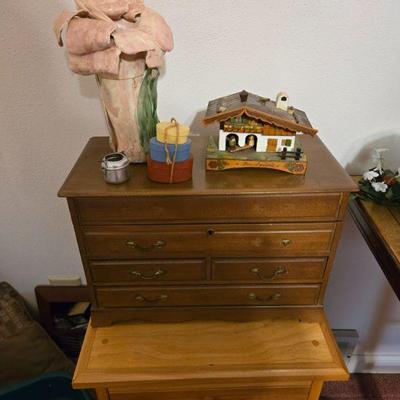 Sale Photo Thumbnail #159