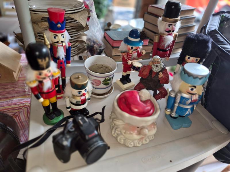 Sale Photo Thumbnail #3