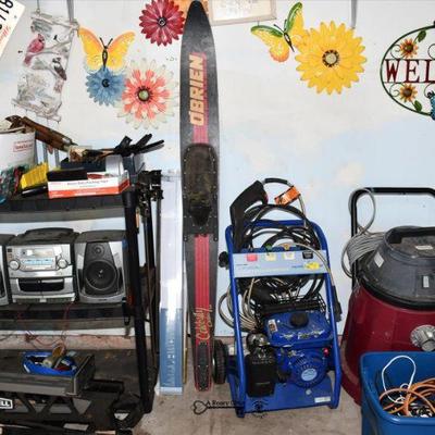 1023 garage