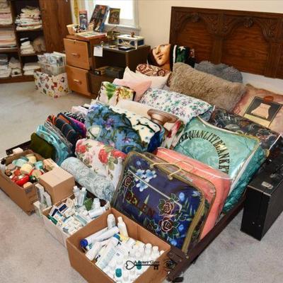 0075 bedroom a