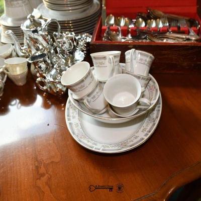 0698 dining room