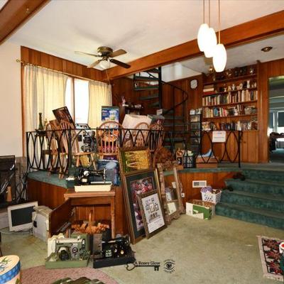 0589 family room