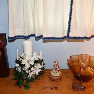 523 family room