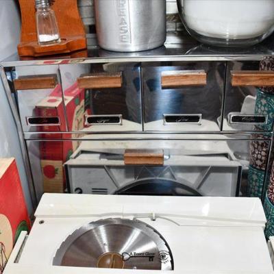 099 kitchen