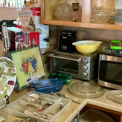 Microwave, toaster oven