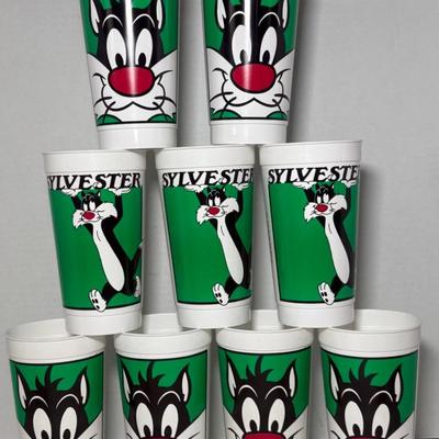 9 Vintage 1992 Warner Bros Looney Tunes Sylvester Cat Plastic Tumblers