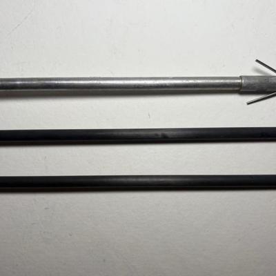 Pair Of Gold Tip Hunting Expedition 3555 Arrows & Layfletch Arrow