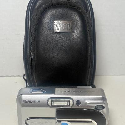 Fuji Fine Pix A330 Digital Camera 
