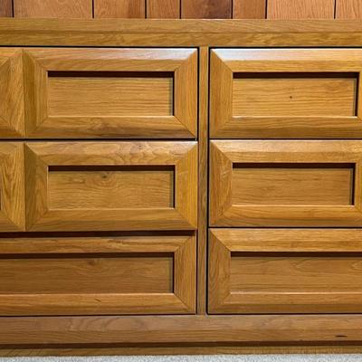 Thomasville Affinity Collection Contemporary Modern Oak Double Dresser