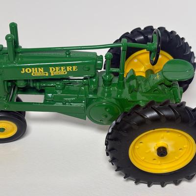 John Deere General Purpose Metal Tractor Model A