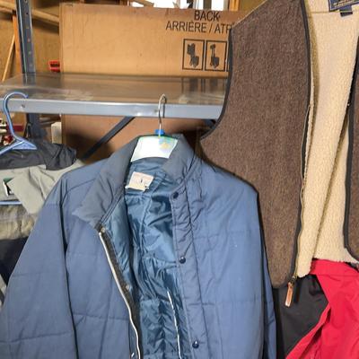 Cabelas & Woolrich Outerwear 