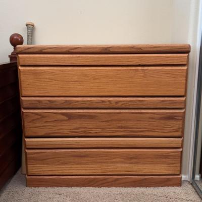 Petite Oak Dresser – 3-Drawer Solid Wood Chest with Clean, Minimalist Lines