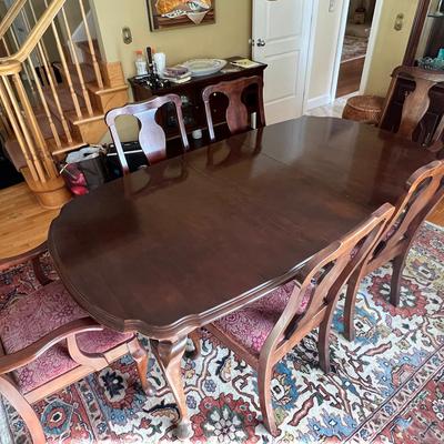 Elegant Pennsylvania House Solid Wood Top Table & (6) Queen Anne Chairs