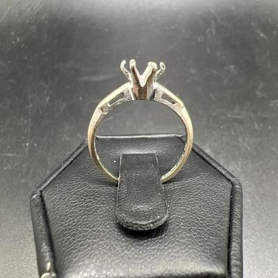 14KT White Gold Ring — No Stone