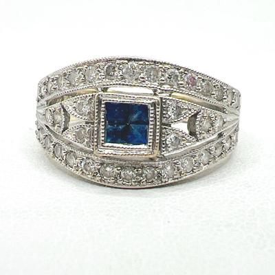 Sparkling Blue Art Deco 18K White Gold Diamond Encrusted Ring