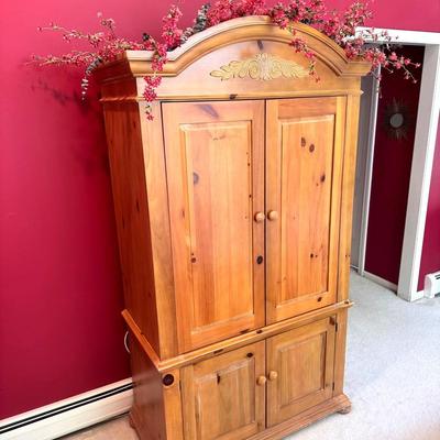 Broyhill Entertainment Cabinet 