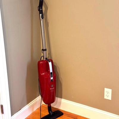Miele Swing H1 Vacuum Cleaner