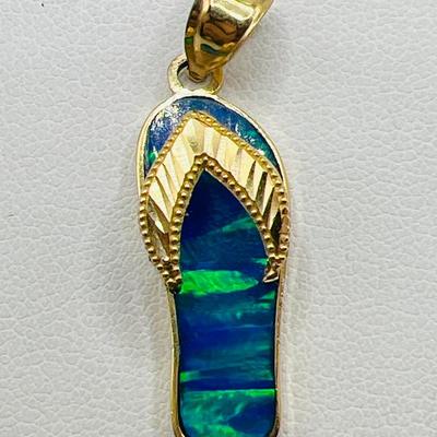 14K Gold Beachy Summertime Pendant