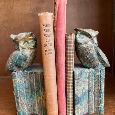 Vintage Cast Iron Owl On Book Bookends W/ Tasteful Patina & Antique Books