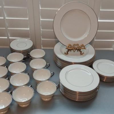 Mist by Picard China, 813-700 