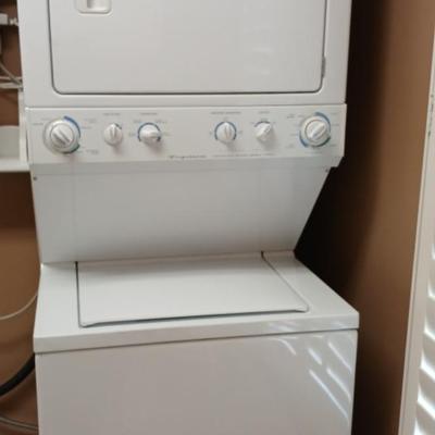 Frigidaire Over-Under Washer/Dryer, 700-700