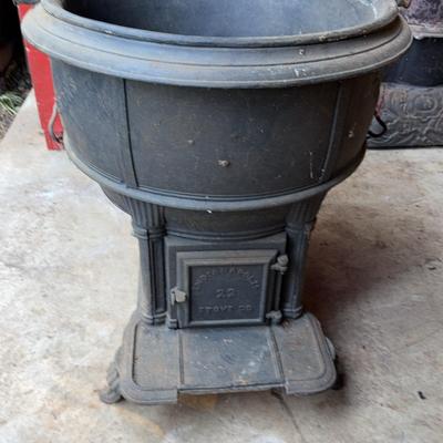 Antique Indianapolis Stove Co. Cast Iron Cauldron/Butchers Rendering Stove 