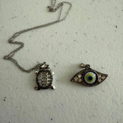 925 Silver Eye Pedant And Chain 5.12 Grams
