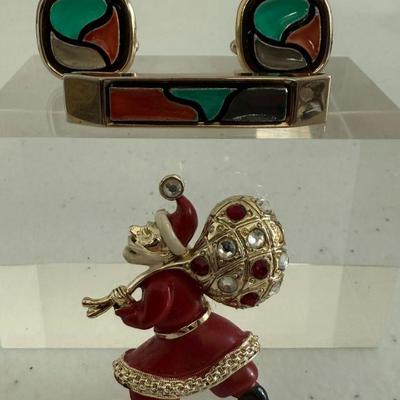Vintage Costume Jewelry, Anson Modernist Trio Earrings & Bar, Hollycraft Santa Pin