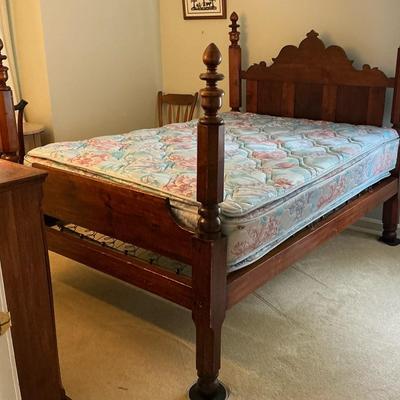 Antique Four Poster Full Bed