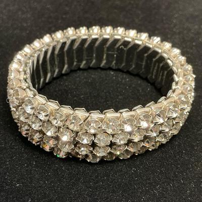 Rhinestone Stretchy Bracelet 