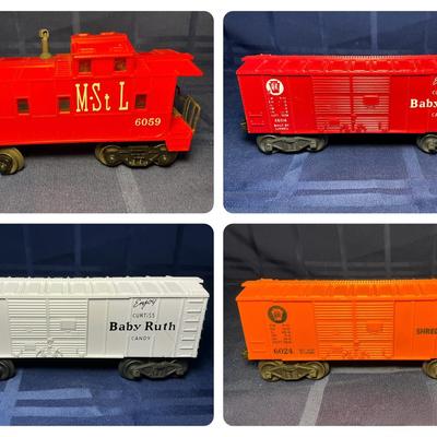 Lionel Train Cars (T131)