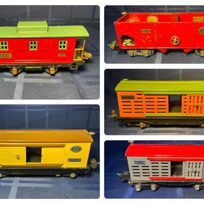 Lionel Painted Vintage Train Cars #813, #2656, #807 & More 