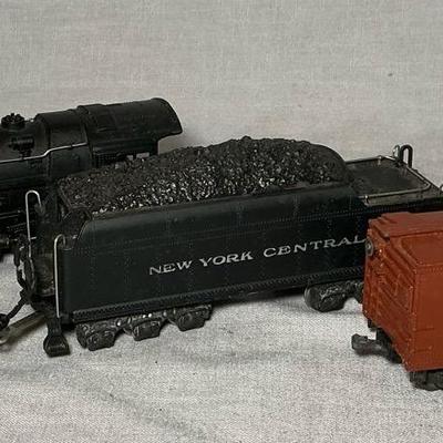 Lionel 5342 S Gauge Model Train Engine & 2 Cars