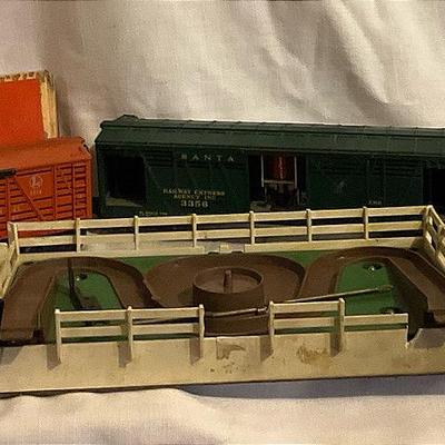 Vintage Lionel Assorted Cattle Car, Box Car Trains And Platforms