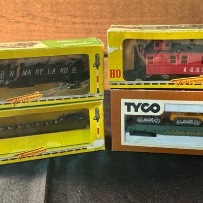 Fleischmann And Tyco Ho
