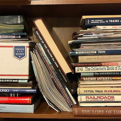 Huge Mystery Lot Of Magazines Books - TRAINS
