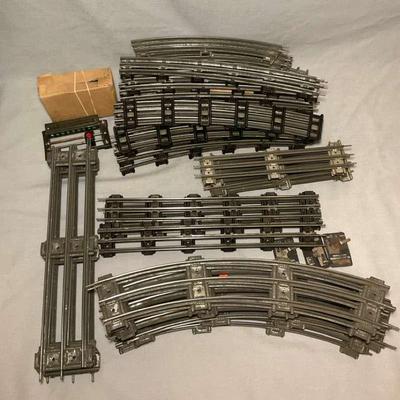 Lionel Complete Oval Train Tracks And More