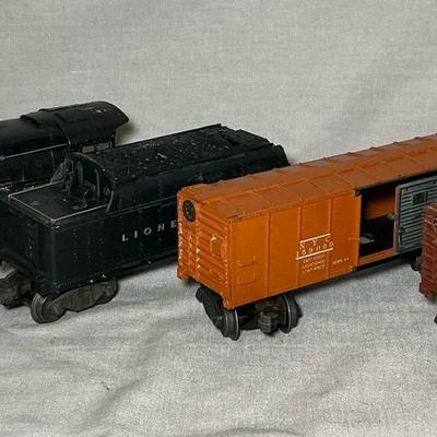 Lionel 2025 O Gauge Model Train Engine & Three Cars