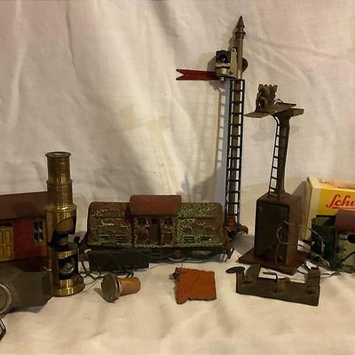 Antique Lionel Various Assorted Mystery Items Aged Look